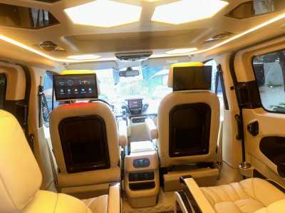 Tourneo Titanium Limousine 2019 - Odo: 64.000kmz5644046398559_05757e1102e5dbb874c2eae9fc256ffe